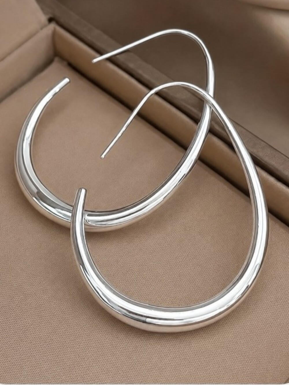 Silver Thread Hoop Earrings